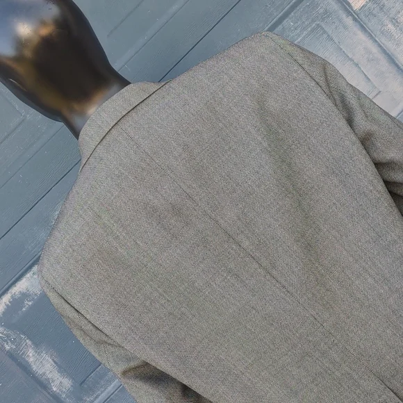 Burberry® Men's Pure Wool Snake Eye pure Wool Fabric Blazer - Picture 14 of 16